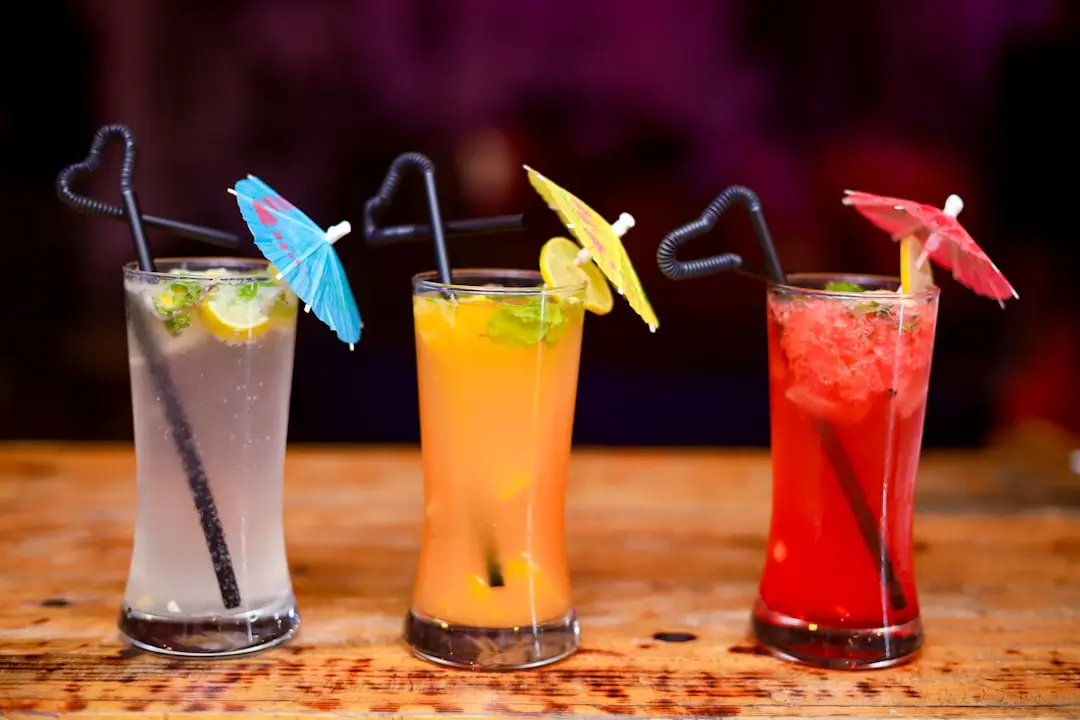 Så gör du tiki drinkar som blir sommarens snackis illustration
